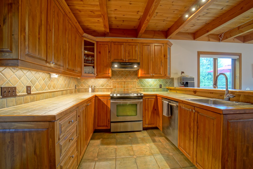 Chalet LAgréable (Chalets charme et détente.com) | All. du 15, Les Laurentides, QC J0T 1J2, Canada | Phone: (514) 292-7378