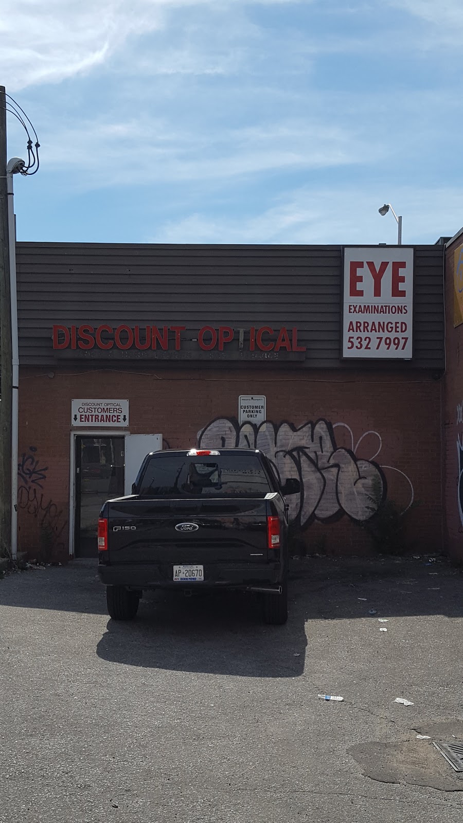 Discount Optical | 1312 Bloor St W, Toronto, ON M6H 1P2, Canada | Phone: (416) 532-7997