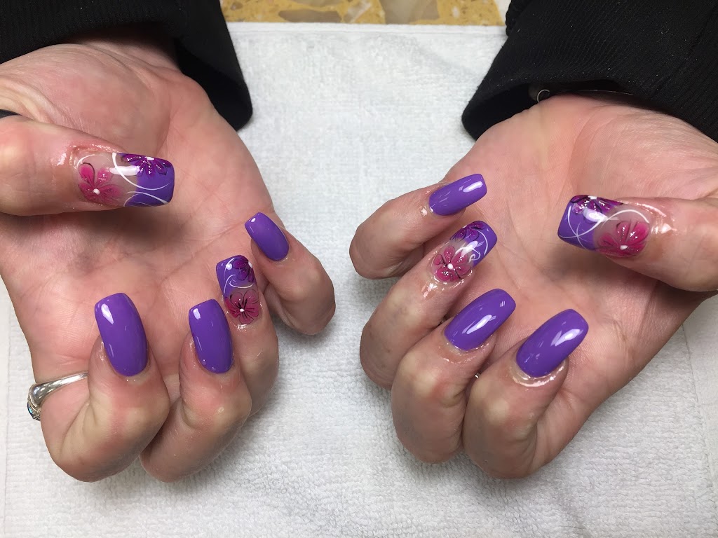 Hi Tech Nails | 2755 Lake Shore Blvd W, Etobicoke, ON M8V 1H2, Canada | Phone: (416) 252-8988