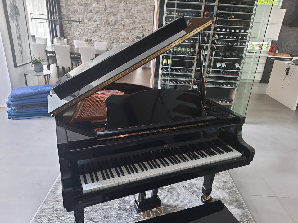 911 Piano Inc | 3360 Bd Sainte-Rose, Laval, QC H7R 1M9, Canada | Phone: (450) 999-0991