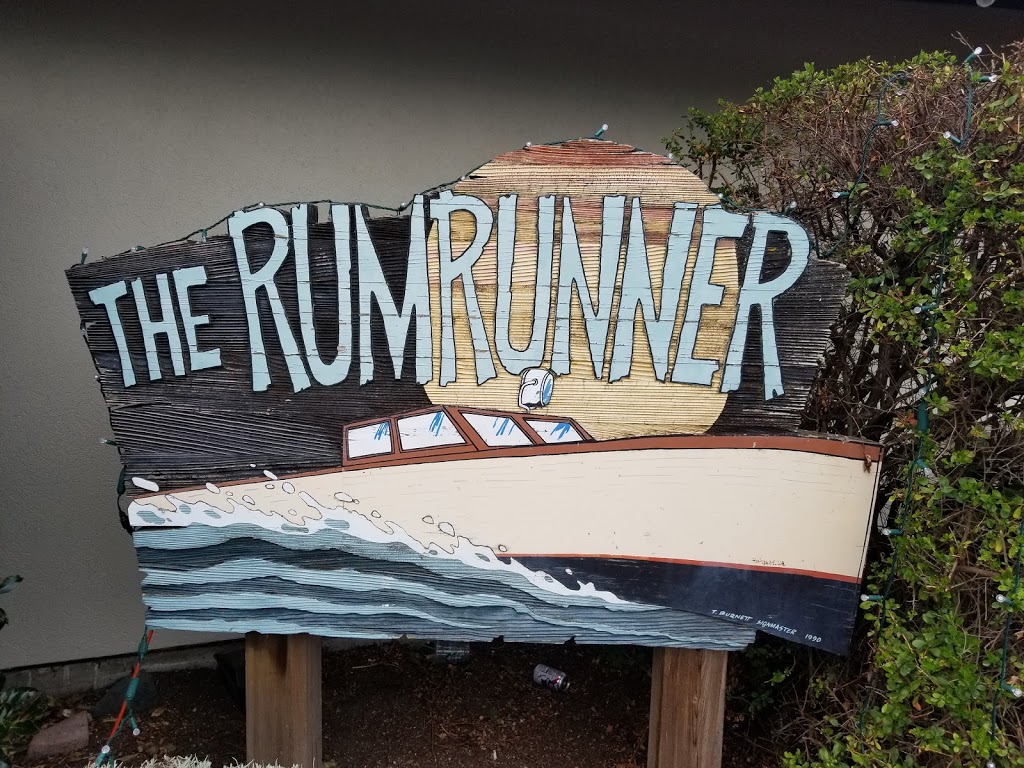 Rumrunner Pub & Restaurant | 9881 Seaport Pl, Sidney, BC V8L 4X3, Canada | Phone: (250) 656-5643