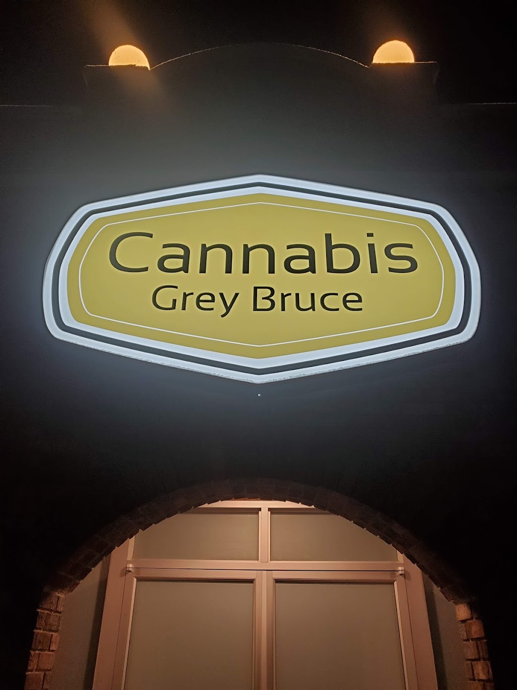 Cannabis Grey Bruce OS | 236 8th St E, Owen Sound, ON N4K 1L1, Canada | Phone: (226) 664-0681