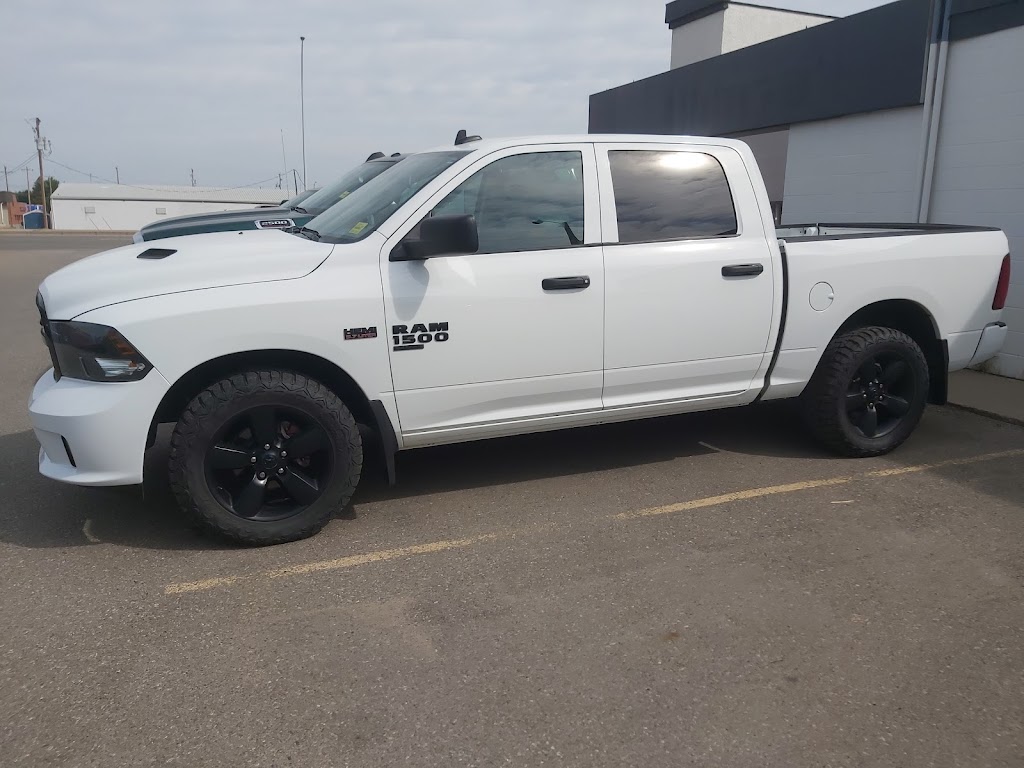 LEGACY TABER CHRYSLER DODGE JEEP RAM | 5206 46 Ave, Taber, AB T1G 2A7, Canada | Phone: (866) 787-0538