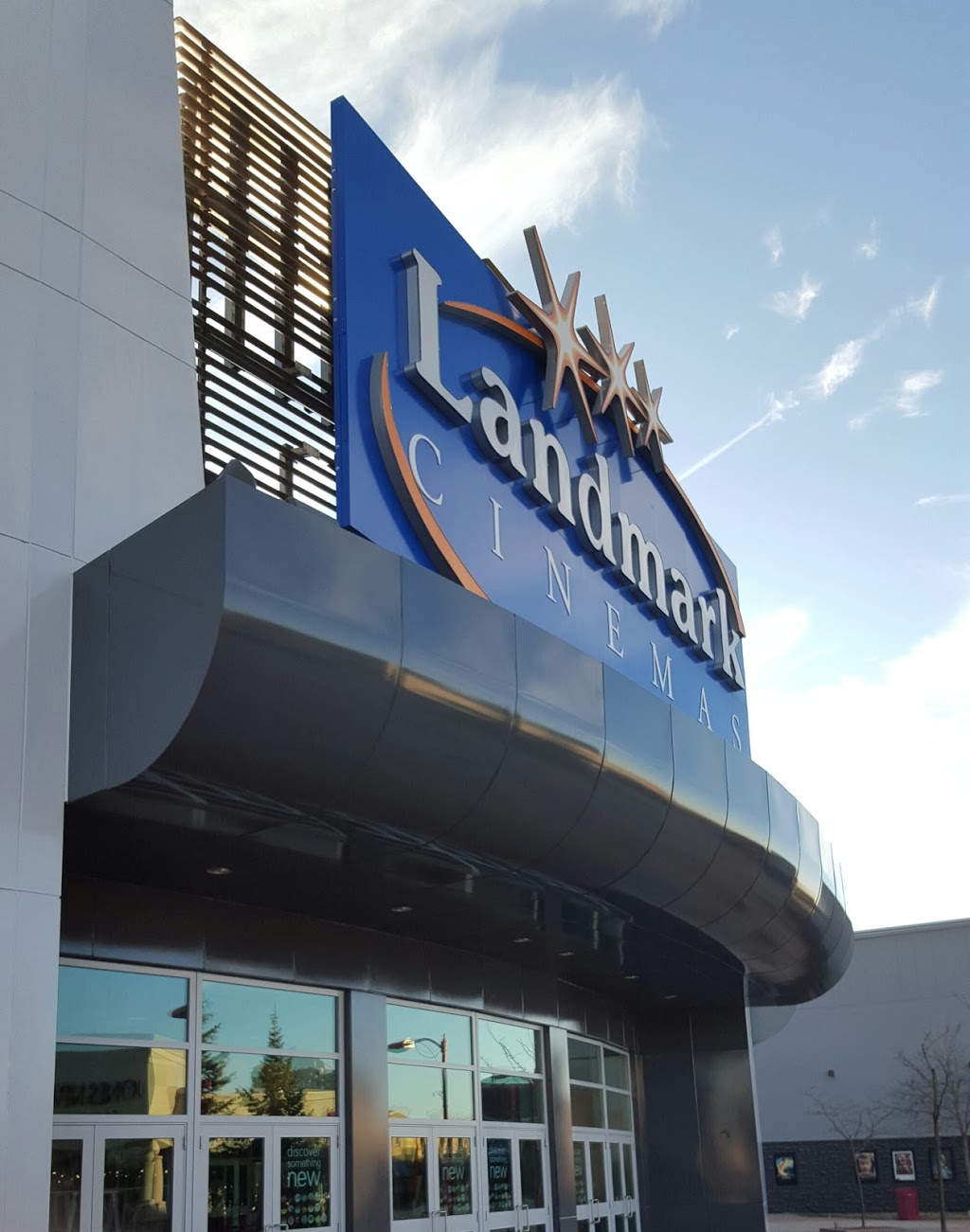 Landmark Cinemas Kanata | 801 Kanata Ave, Kanata, ON K2T 1E7, Canada | Phone: (613) 599-5500