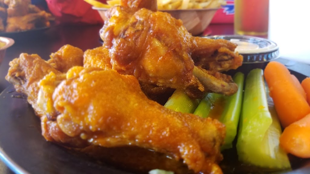 Duffs Famous Wings | 550 Dick Rd, Depew, NY 14043, USA | Phone: (716) 683-3090