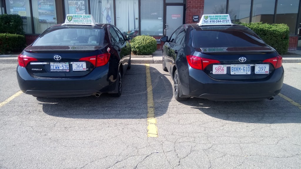 Green Light Driving School - Etobicoke. | 140 La Rose Ave #210, Etobicoke, ON M9P 1B2, Canada | Phone: (416) 244-2727