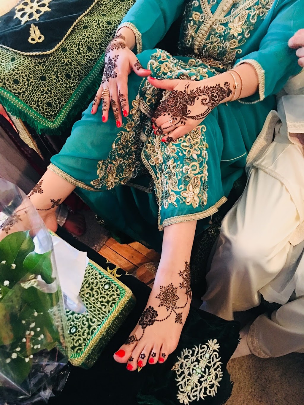 Fida Henna | 251 Rue Valérie, Saint-Lin - Laurentides, QC J5M 2T4, Canada | Phone: (514) 895-2333