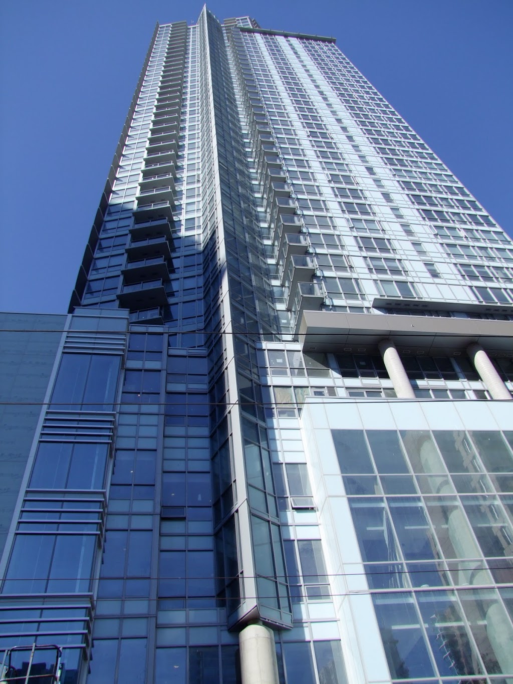 Highrise Glass Ltd. | 17 Fawcett Rd Unit 221, Coquitlam, BC V3K 6V2, Canada | Phone: (604) 553-0577