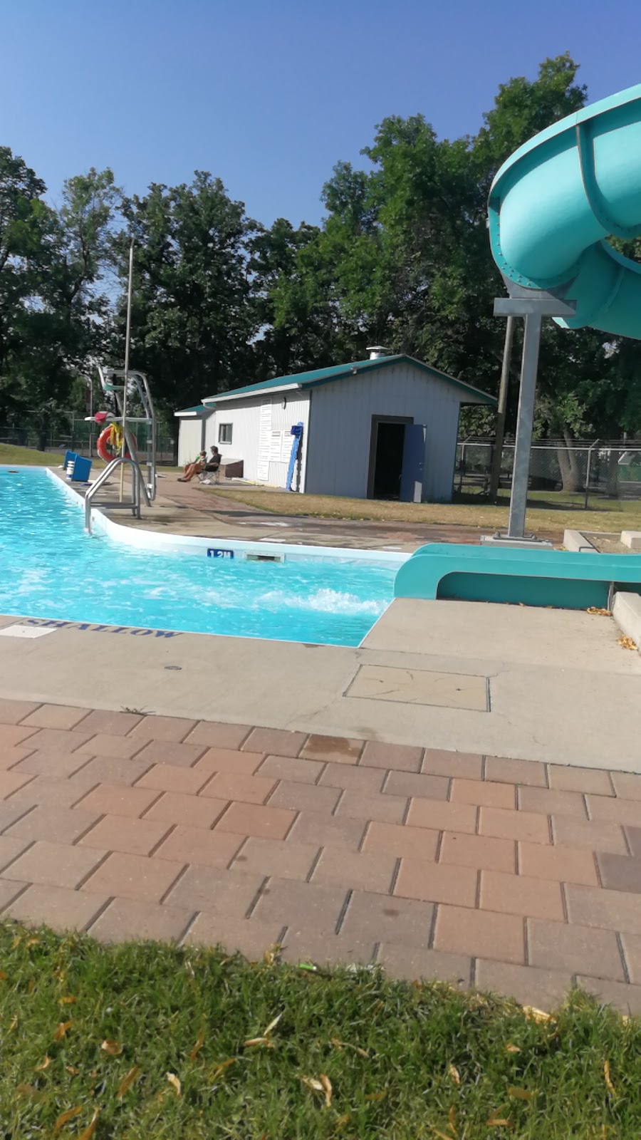 Carman Pool & Campground | Box 160, 30 Kings Park Rd, Carman, MB R0G 0J0, Canada | Phone: (204) 745-3814