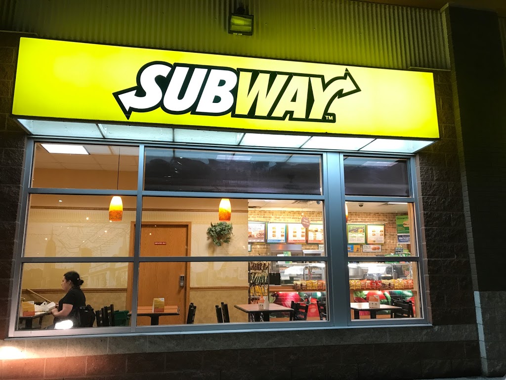 Subway | 3301 22 St W Unit 1, Saskatoon, SK S7M 0W1, Canada | Phone: (306) 955-4078