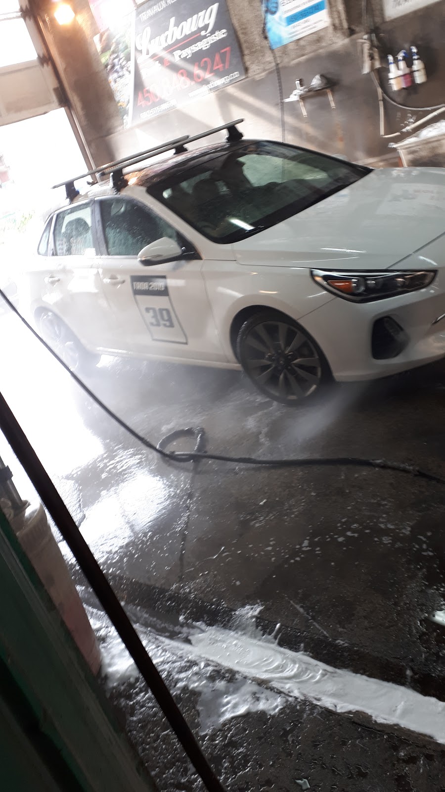 Jumbo Car Wash | 2214 Boulevard du Curé-Labelle, Saint-Jérôme, QC J7Y 1T5, Canada | Phone: (450) 432-3414