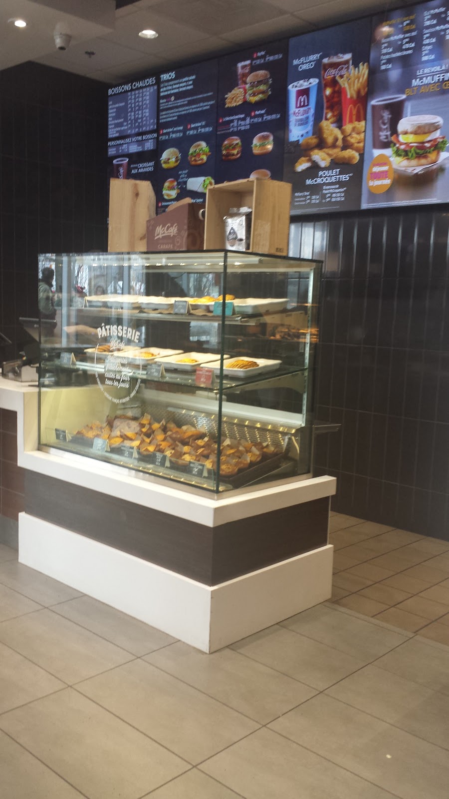 McDonald’s | 2205 Avenue du Marché, Saint-Lin - Laurentides, QC J5M 2G4, Canada | Phone: (450) 990-0318