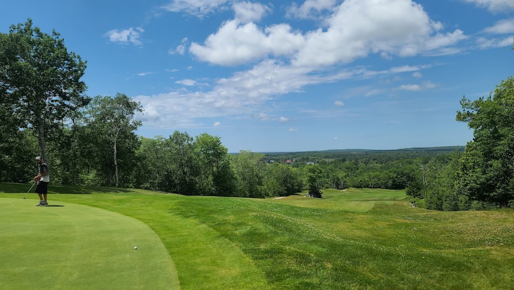 River Hills Golf & Country Club | 310 Port Clyde Rd, Clyde River, NS B0W 1R0, Canada | Phone: (902) 637-2415