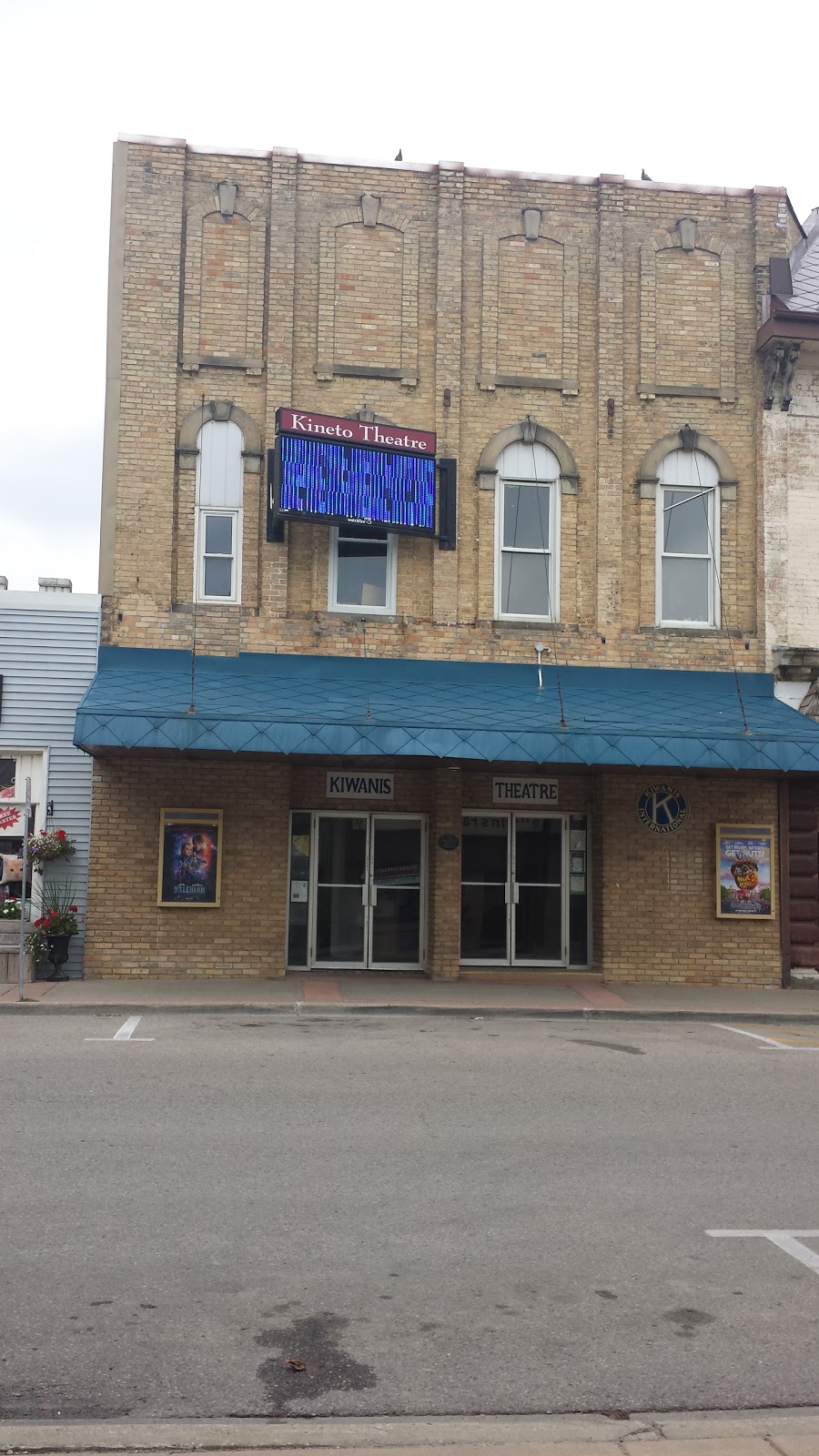 Kineto Theatre | 24 King St W, Forest, ON N0N 1J0, Canada | Phone: (519) 786-2303