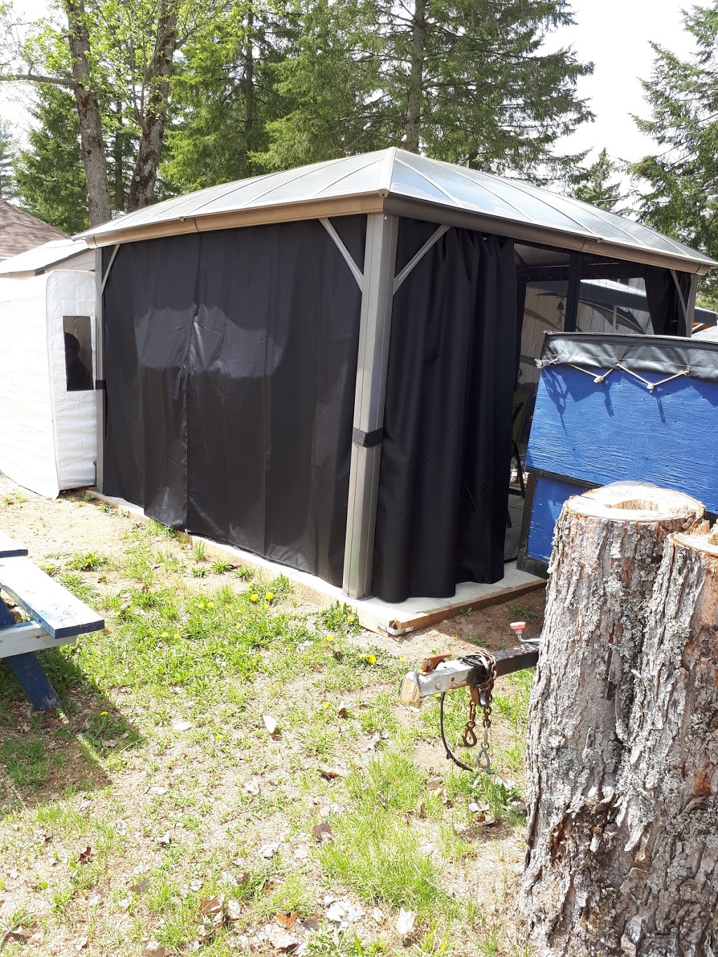 Camping Mauricie Lac Blais | 2191 7e Rang, Saint-Étienne-des-Grès, QC G0X 2P0, Canada | Phone: (819) 535-2783