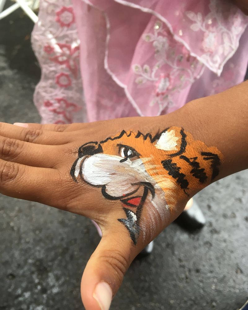 Jady Balloon Twister and Face Painting | 245 Main St, Schomberg, ON L0G 1T0, Canada | Phone: (416) 662-1080