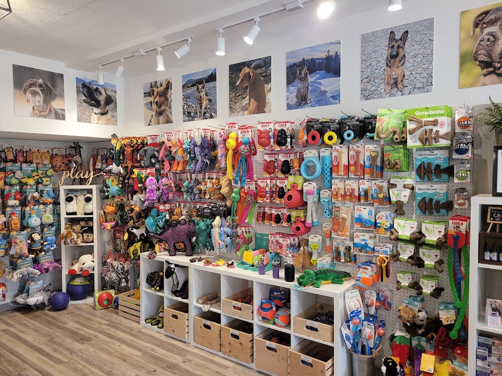 Kimberley Kritters Pet Food & Supply | 418 304 St, Kimberley, BC V1A 3H4, Canada | Phone: (778) 481-5440