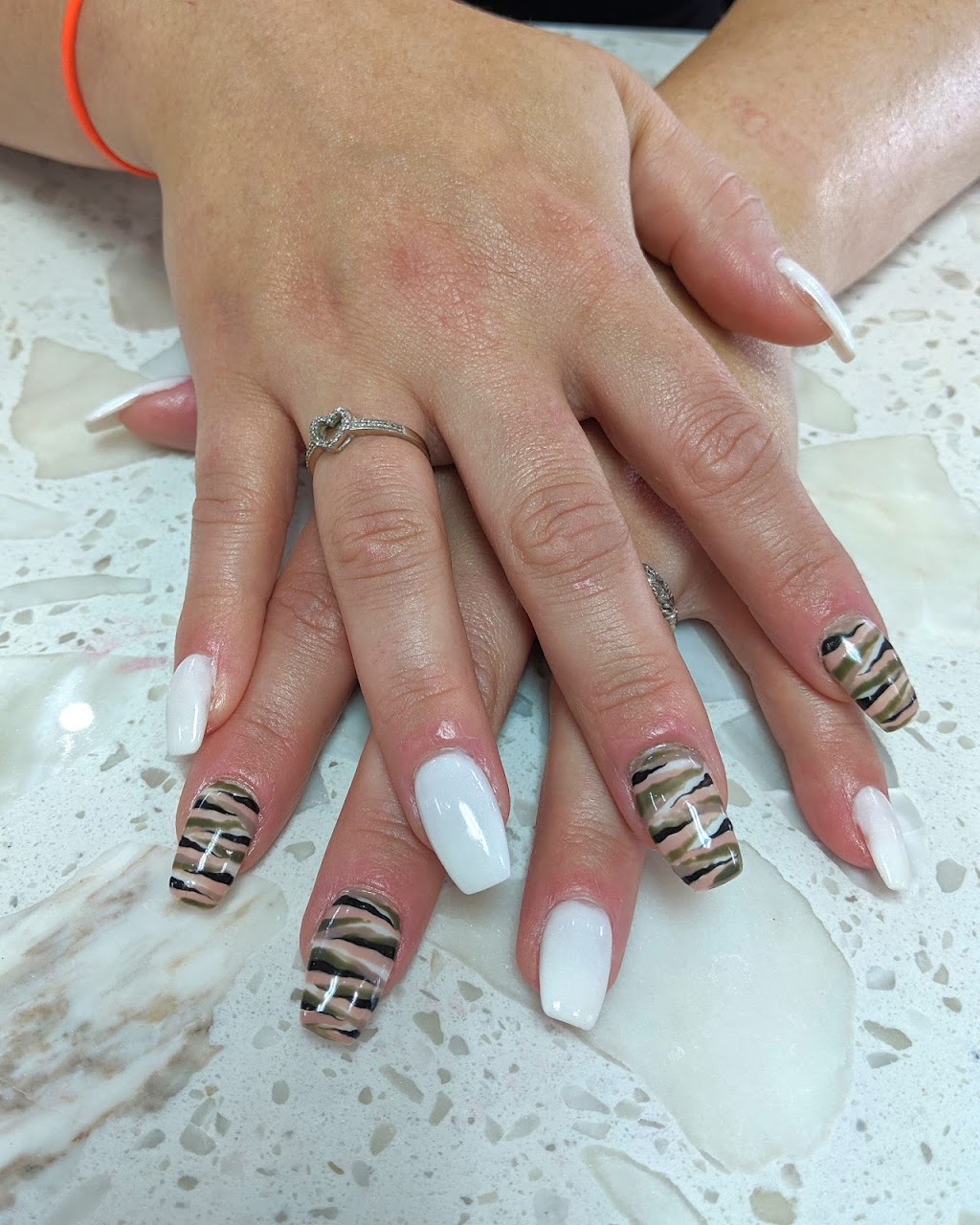 HL Nails | 200 Davis Dr Unit 5, Newmarket, ON L3Y 2N4, Canada | Phone: (905) 868-9099