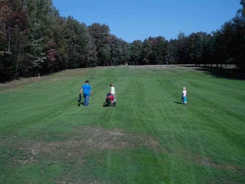 Club De Golf Pen-Y-Bryn | 307 Rue du Golf, Bury, QC J0B 1J0, Canada | Phone: (819) 872-3488