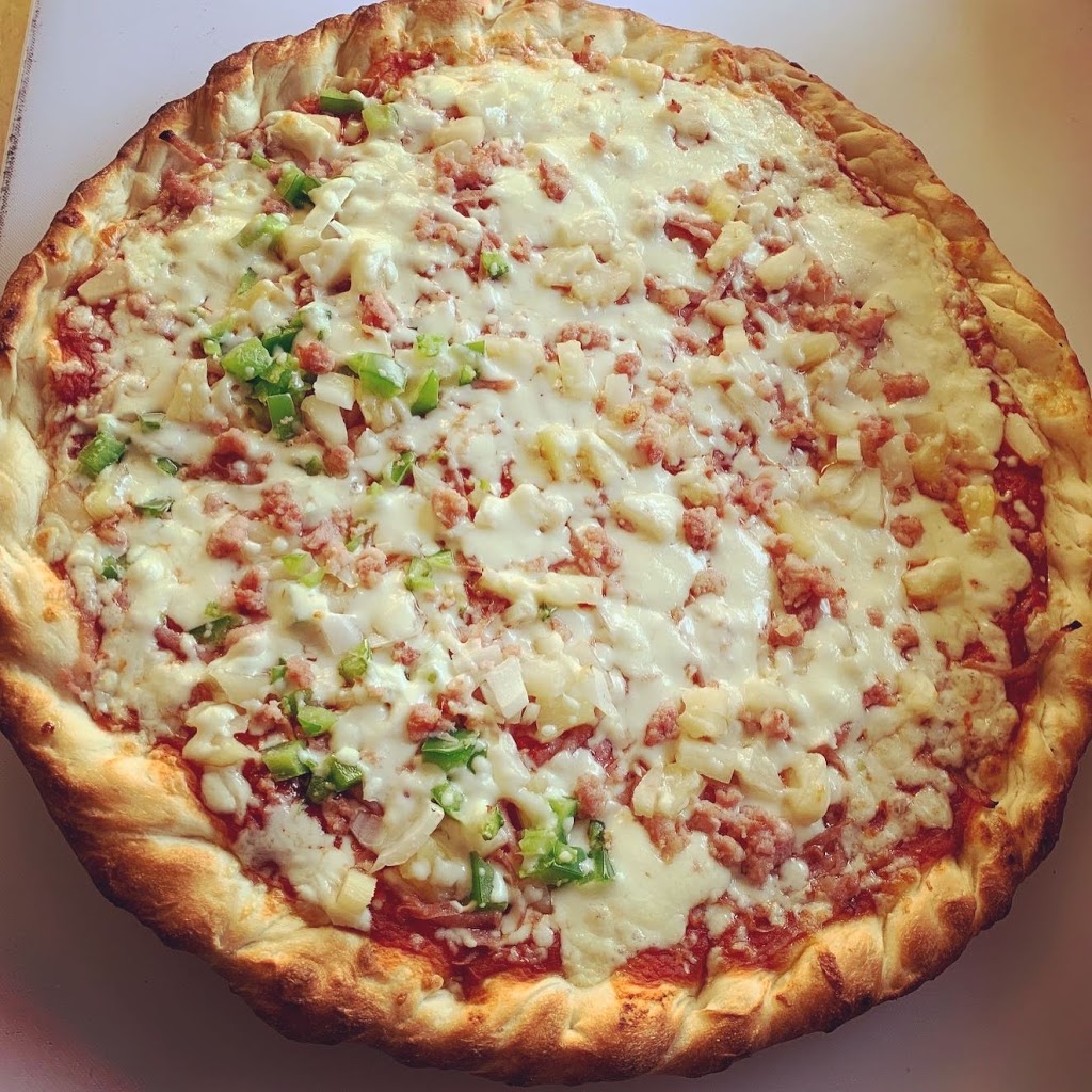 Bellas pizza | 1836 St Clair Pkwy, Sarnia, ON N7T 8A7, Canada | Phone: (519) 491-1154