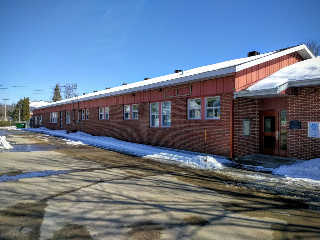 Primary School De Sainte-Marcelline | 411 Rang du Pied de la Montagne, Sainte-Marcelline-de-Kildare, QC J0K 2Y0, Canada | Phone: (450) 758-3707