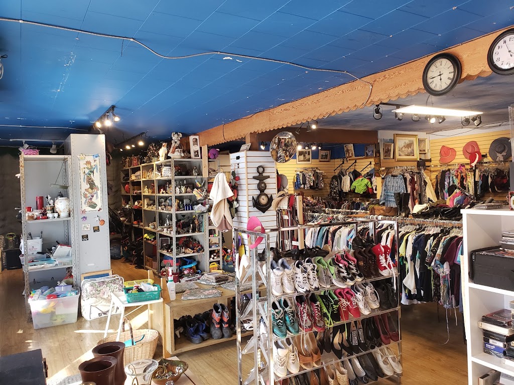 Lake Trail Thrift Store | 1999 Lake Trail Rd, Courtenay, BC V9N 9C3, Canada | Phone: (250) 871-8338