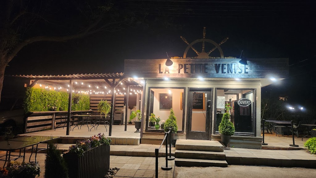 La Petite Venise | 525 Avenue de Venise O, Venise-en-Québec, QC J0J 2K0, Canada | Phone: (450) 244-3000