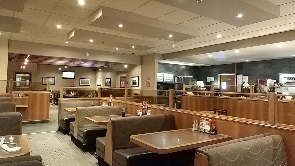 Dennys | 16806 118 Ave NW, Edmonton, AB T5V 1M8, Canada | Phone: (780) 452-2530