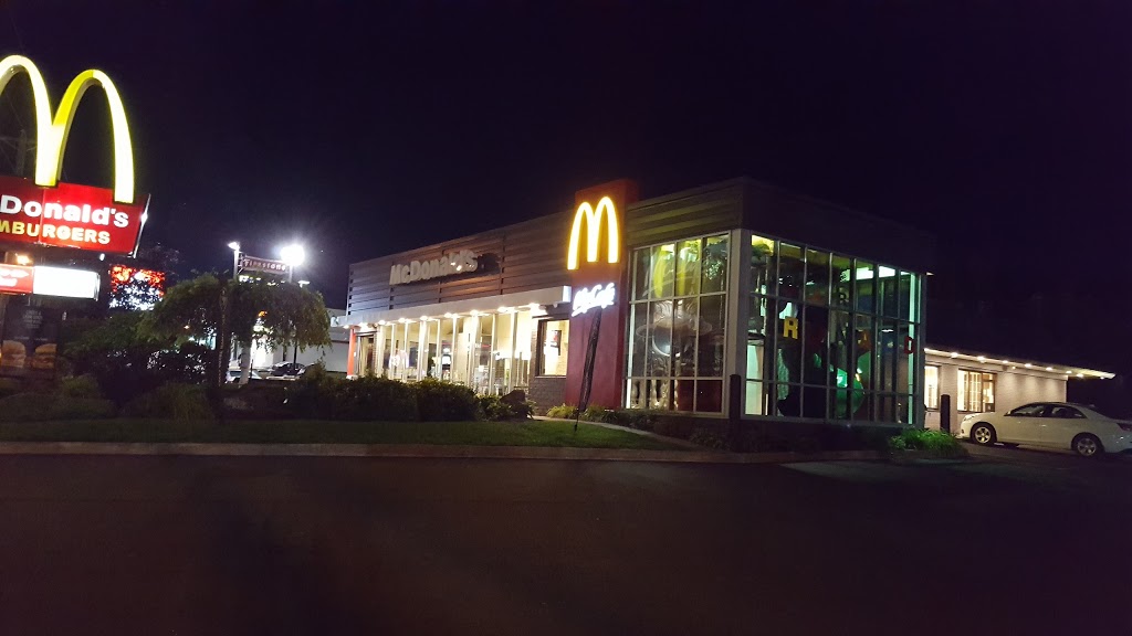 McDonalds | 424 Rue de la Rivière, Cowansville, QC J2K 3H8, Canada | Phone: (450) 263-5505