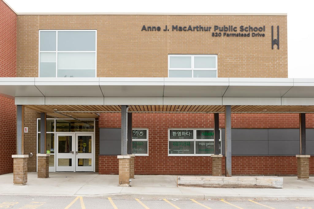 Anne J. MacArthur Public School | 820 Farmstead Dr, Milton, ON L9T 8J6, Canada | Phone: (905) 878-2076