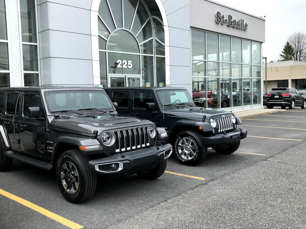 Dodge Chrysler Jeep Ram De Saint-Basile | 225 Boul Sir-Wilfrid-Laurier, Saint-Basile-le-Grand, QC J3N 1M2, Canada | Phone: (450) 653-0114