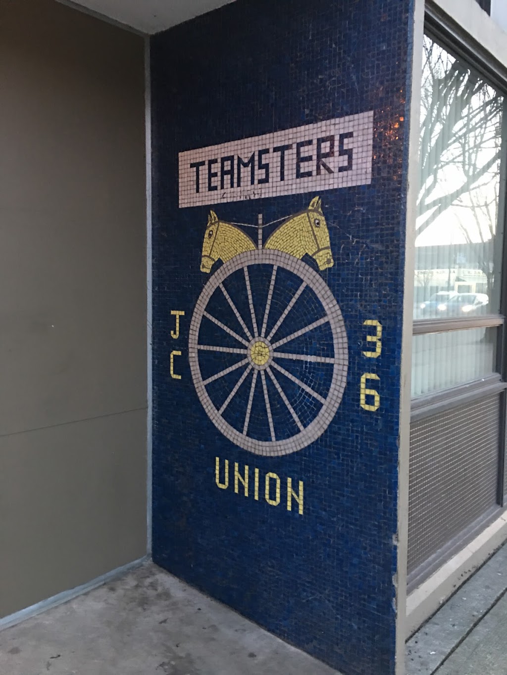 Teamsters Local 213 Members | 490 E Broadway, Vancouver, BC V5T 1X3, Canada | Phone: (604) 879-8627