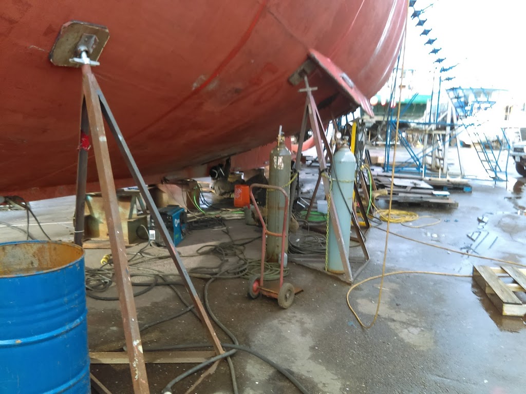 Bracewell Boatworks Ltd | 6831 Graybar Rd, Richmond, BC V6W 1H3, Canada | Phone: (604) 821-1890