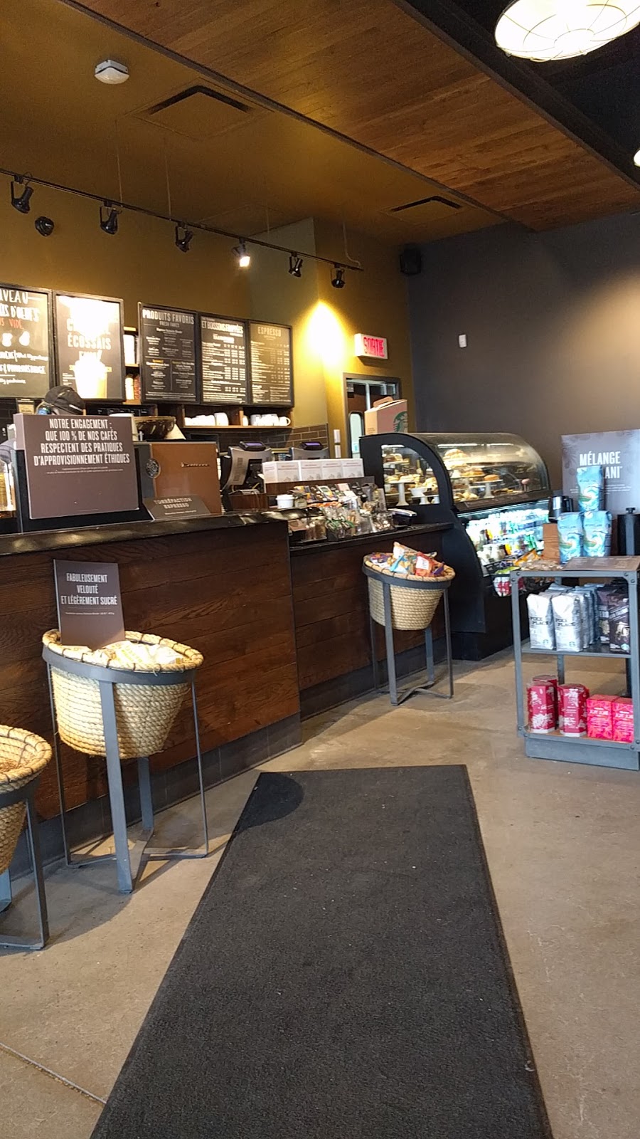 Starbucks | 60 QC-132, Delson, QC J5B 0A1, Canada | Phone: (450) 635-7109