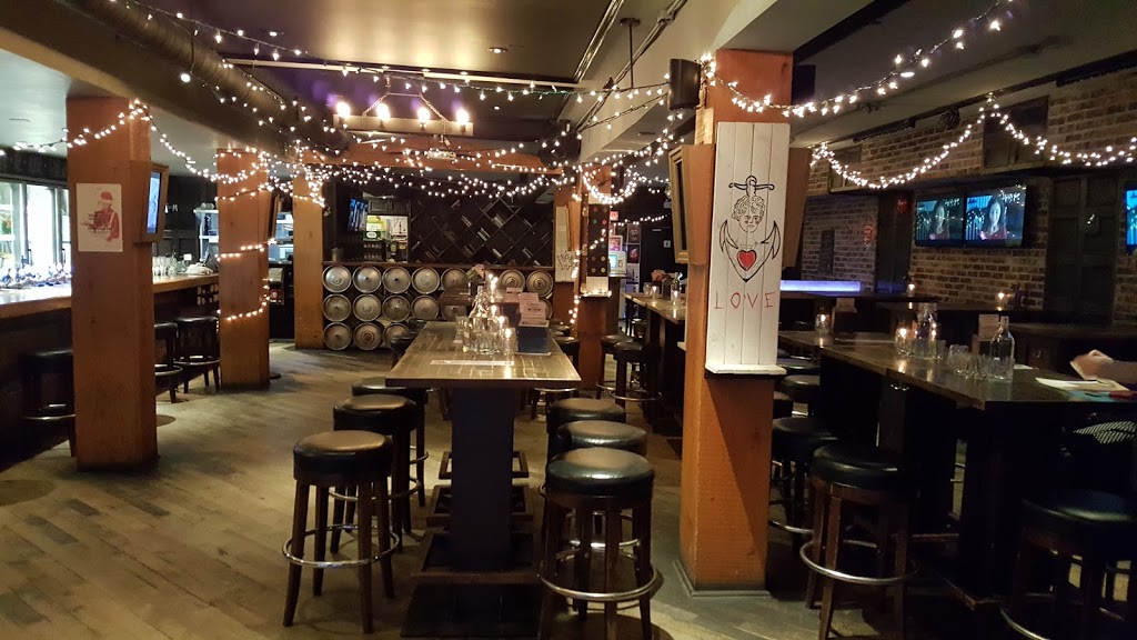 Oceanside Public House | 14995 Marine Dr, White Rock, BC V4B 1C5, Canada | Phone: (604) 385-0672