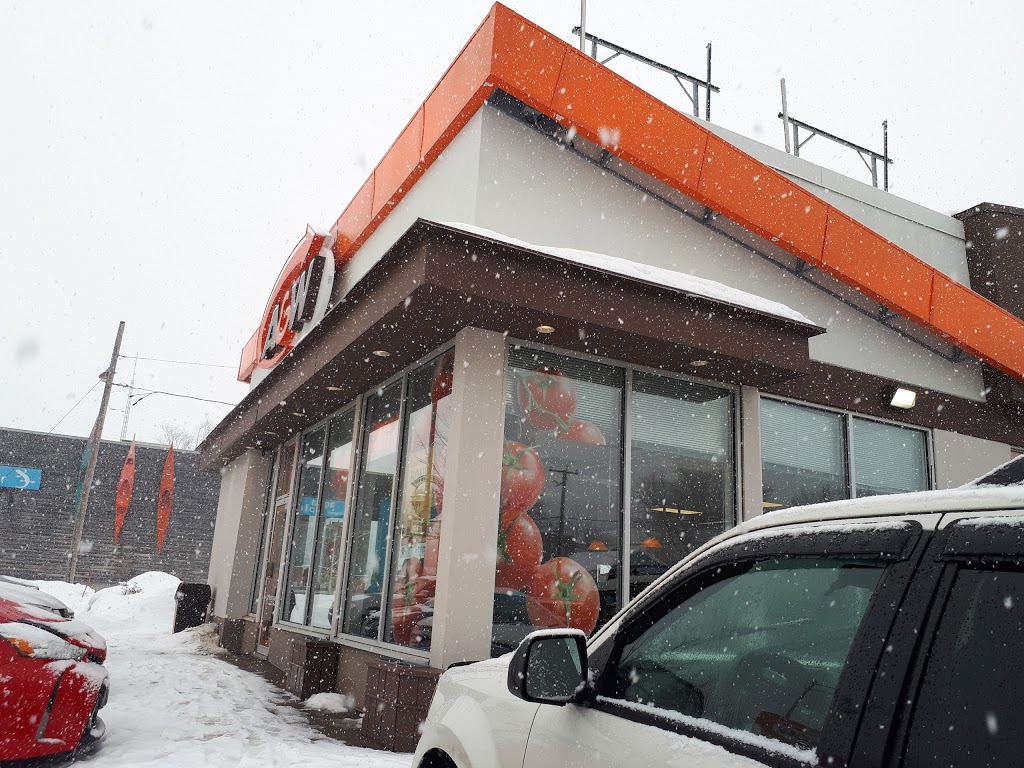 A&W Canada | 78 Boulevard Curé-Labelle, Sainte-Thérèse, QC J7E 2X4, Canada | Phone: (450) 433-4214