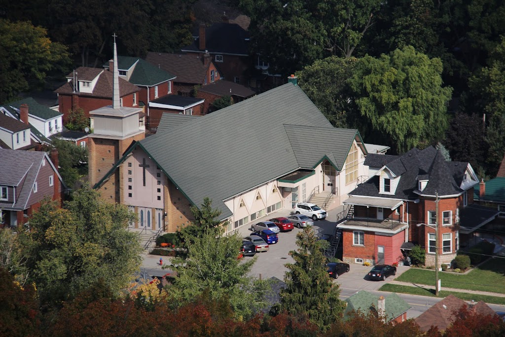 Paroisse Notre-Dame Du Perpétuel Secours | 132 Blake St, Hamilton, ON L8M 2S6, Canada | Phone: (905) 545-6953