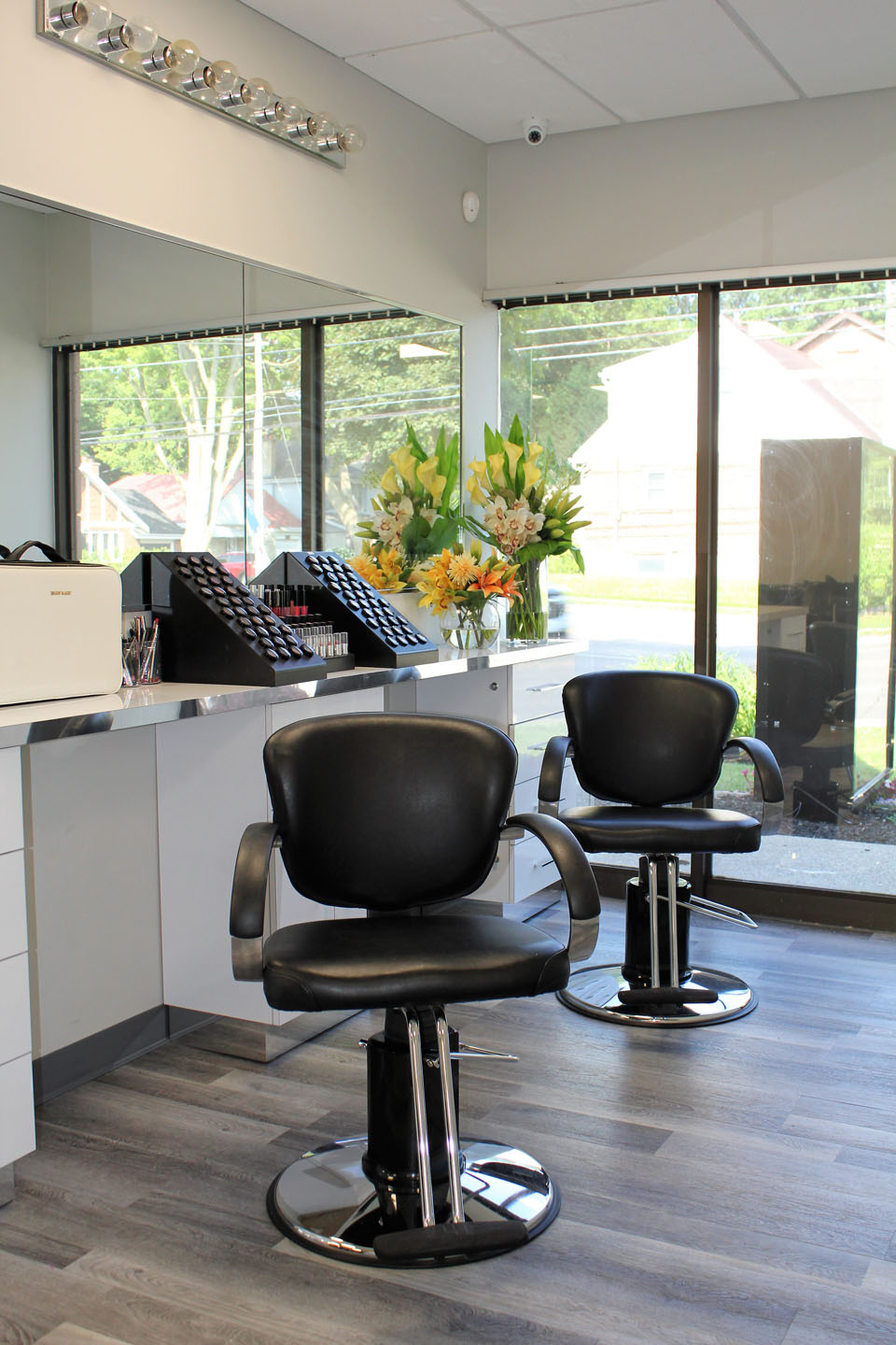 Shear Elegance Hair Salon | 1040 Adelaide St N, London, ON N5Y 2M9, Canada | Phone: (519) 645-7000