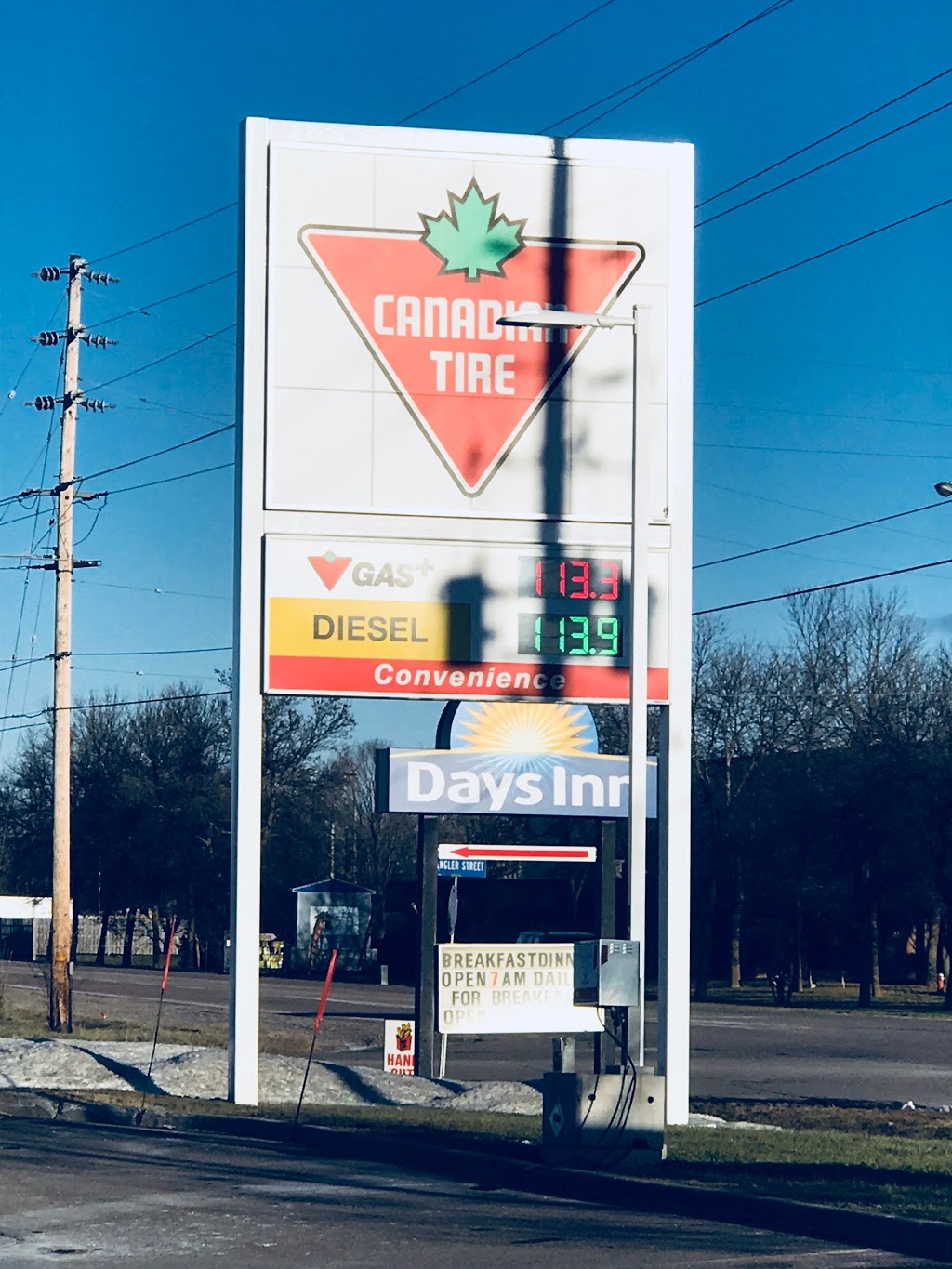 Canadian Tire Gas+ | 1050 OBrien Rd, Renfrew, ON K7V 0B4, Canada | Phone: (613) 433-3957