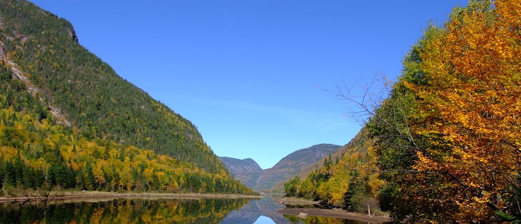 Auberge le Relais des Hautes-Gorges | 330 Rue Principale, Saint-Aimé-des-Lacs, QC G0T 1S0, Canada | Phone: (418) 439-5110