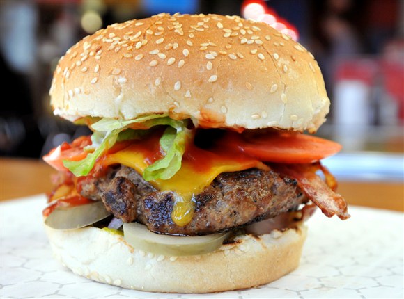 Jetsuns Juicyburger | 74 Crockford Blvd, Scarborough, ON M1R 3C3, Canada | Phone: (416) 751-5387