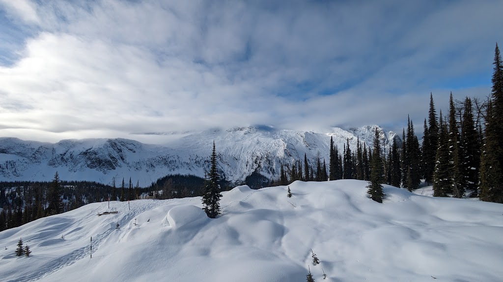 Powder Creek Lodge | Park St, Rossland, BC V0G 1Y0, Canada | Phone: (250) 921-4900