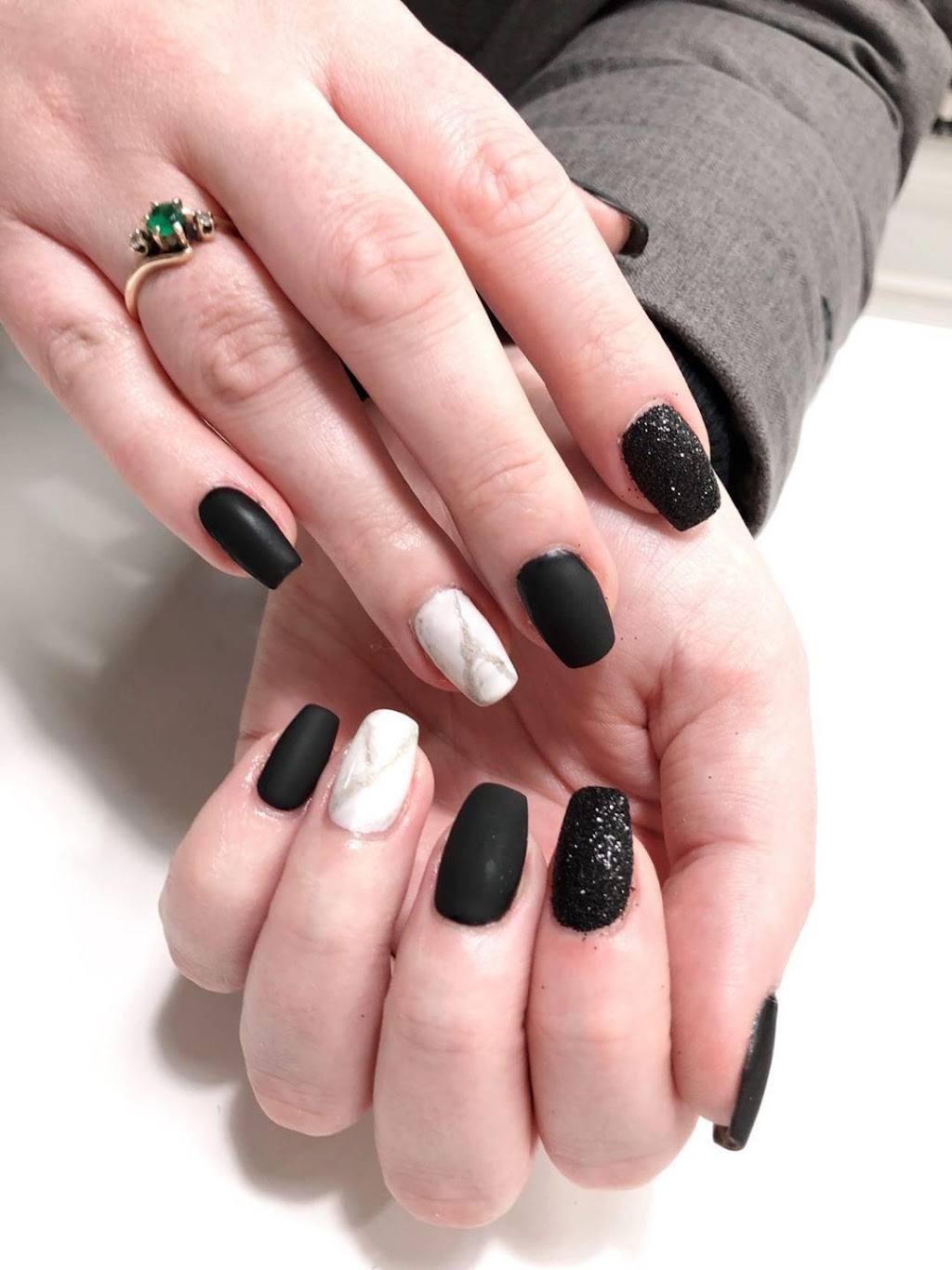 Avenue Nails & Spa | 2046 Avenue Rd, North York, ON M5M 4A6, Canada | Phone: (416) 483-7868