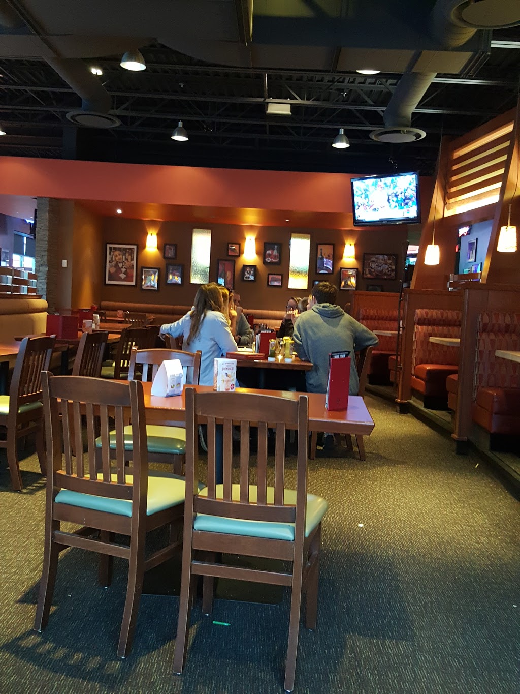 Boston Pizza | 284 Toronto St S, Uxbridge, ON L9P 0C5, Canada | Phone: (905) 852-0003