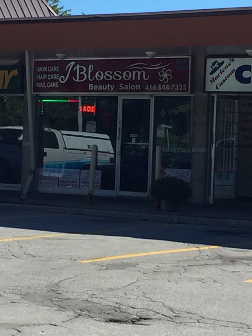 I Blossom Beauty Salon | 1583 Ellesmere Rd, Scarborough, ON M1P 2Y3, Canada | Phone: (416) 848-7325