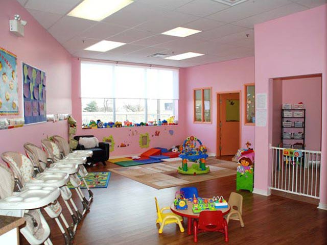 Smart Little Children | 2195 Wyecroft Rd, Oakville, ON L6L 5L7, Canada | Phone: (905) 825-5656