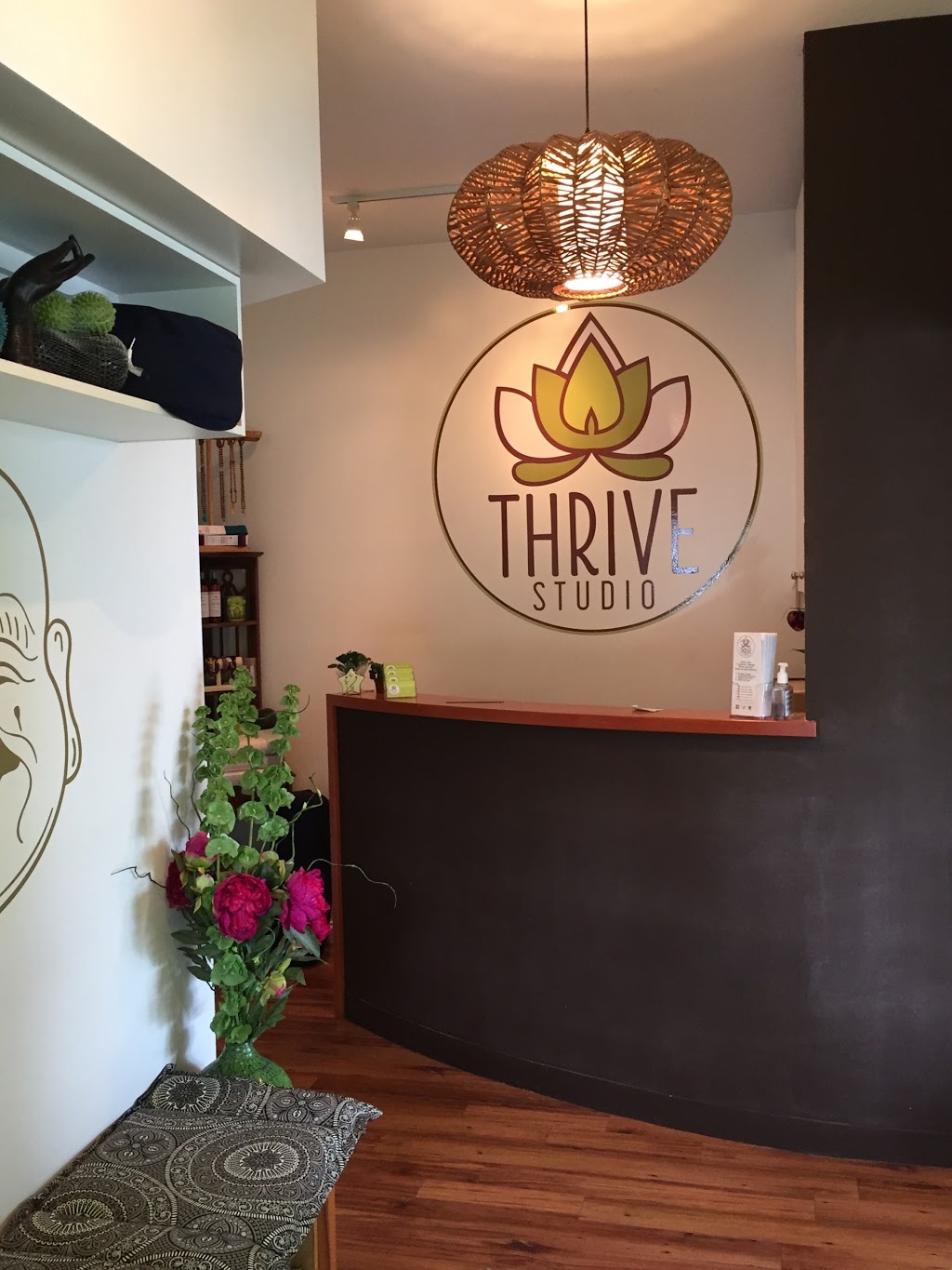 Thrive Studio | 2659 Fernwood Rd, Victoria, BC V8R 2K1, Canada | Phone: (250) 590-7321