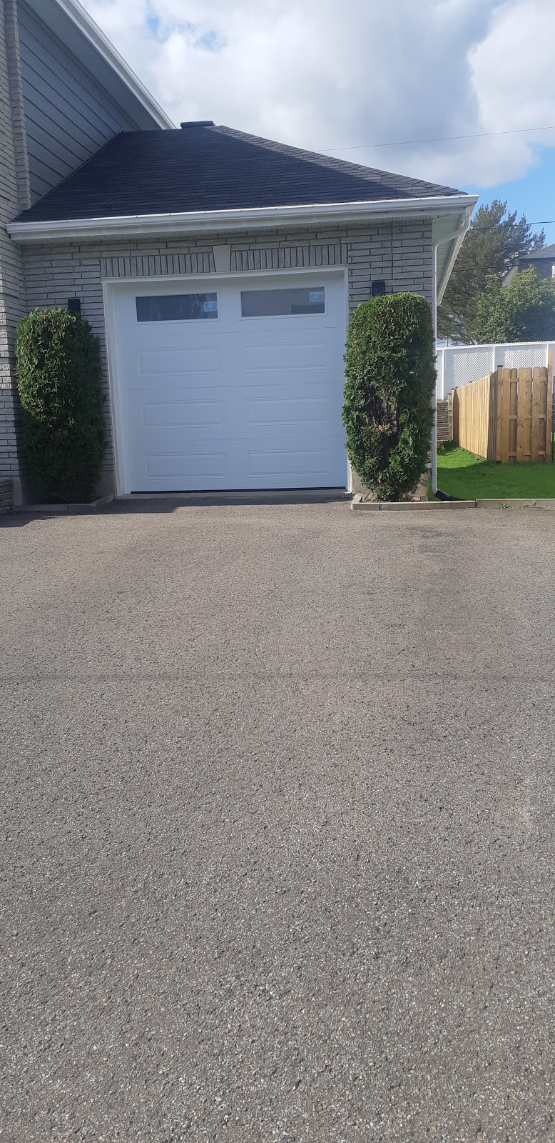 Portes de Garage Express Dany Thibault | 690 5e Rang, Val-Alain, QC G0S 3H0, Canada | Phone: (418) 955-2514