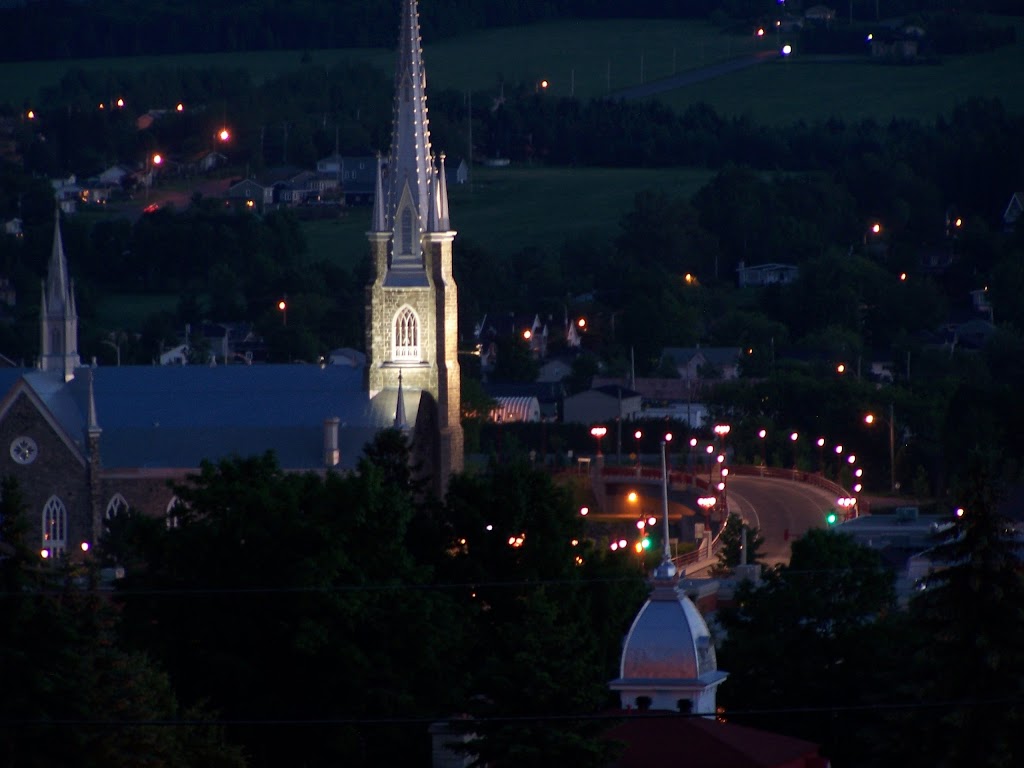 Hôtel de Ville de Sainte-Marie | 270 Av. Marguerite-Bourgeoys, Sainte-Marie, QC G6E 3Z3, Canada | Phone: (418) 387-2301