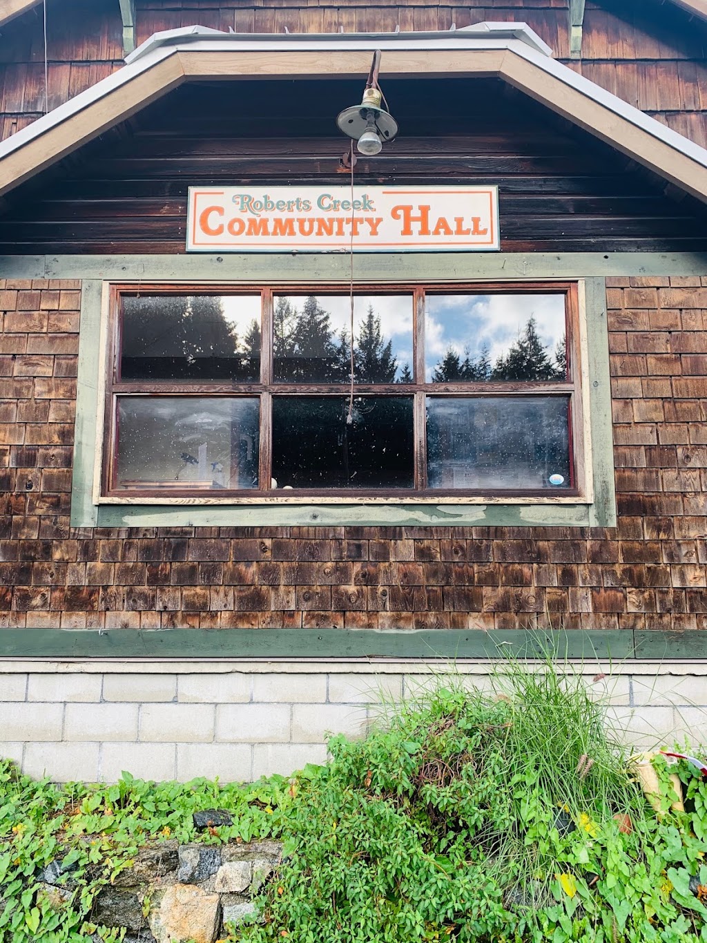 Roberts Creek Community Hall | 1309 Roberts Creek Rd, Roberts Creek, BC V0N 2W2, Canada | Phone: (604) 740-7738